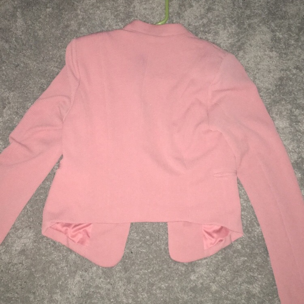 Blazer - Picture 3 of 3